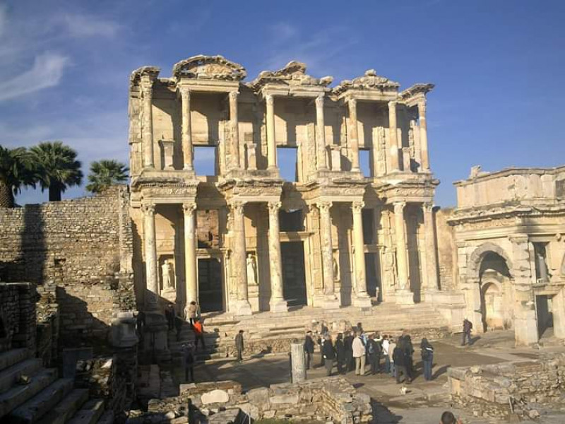 Efes Arkeoloji Müzesi image