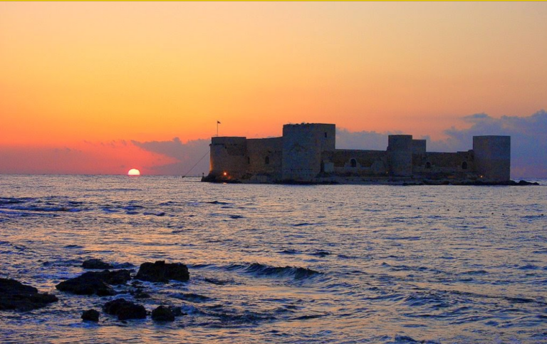 Mersin Kız Kalesi